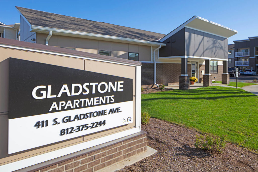 Gladstone Apartments Real America LLC