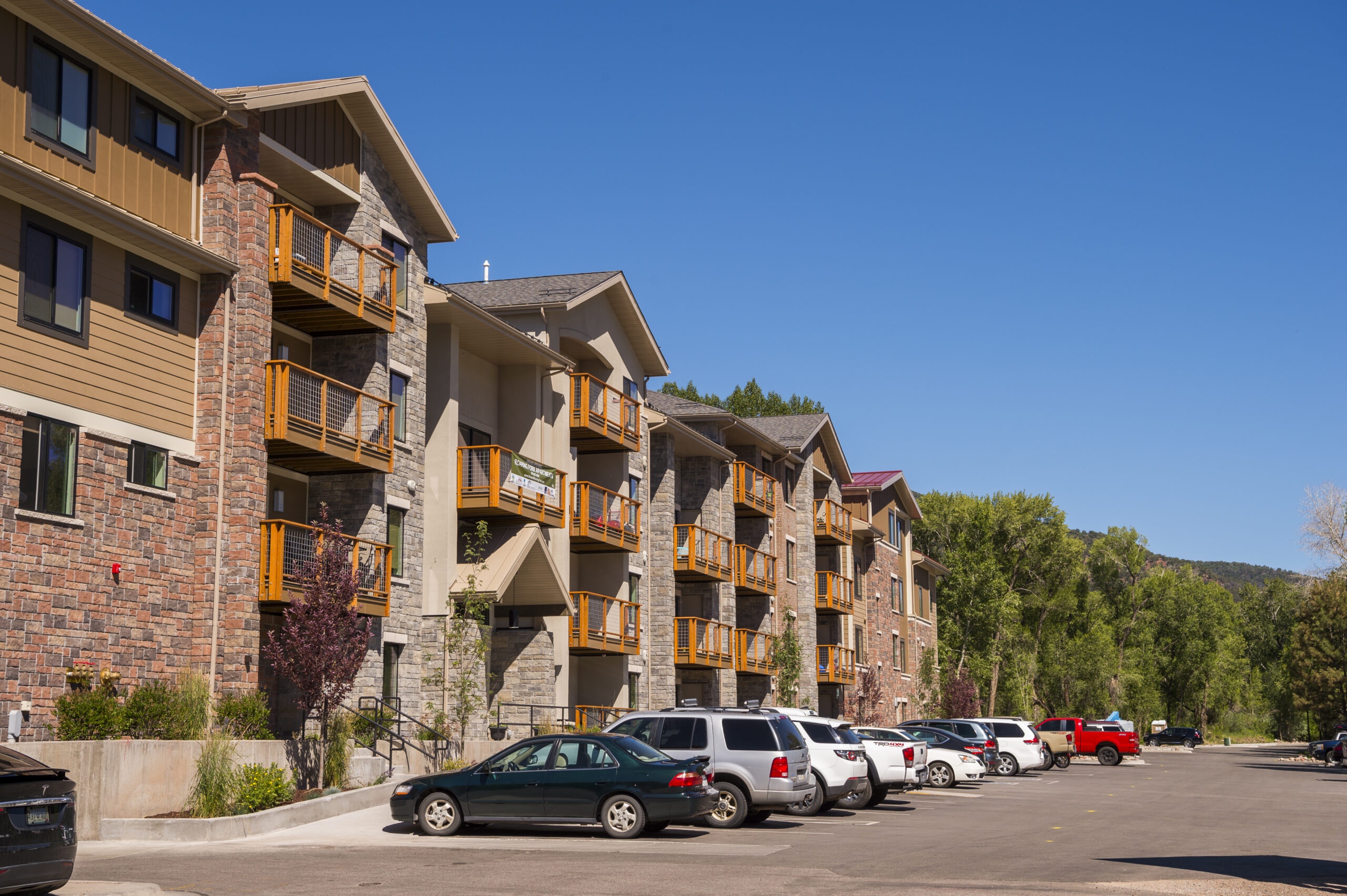 20180625 roaring forks apts 165