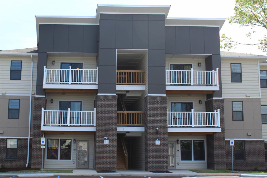 Gladstone Apartments Real America LLC