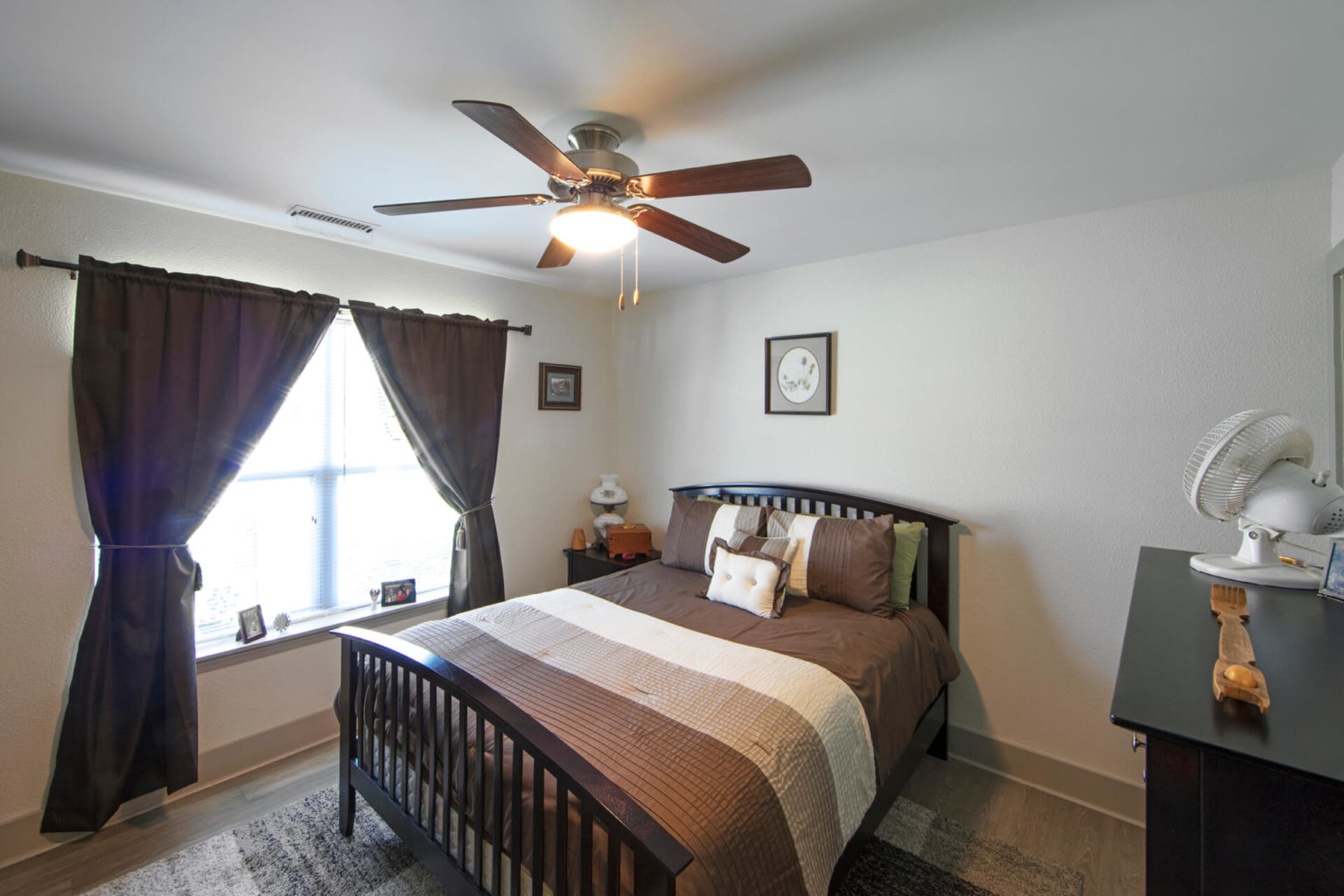 Lake Park Apartments Real America LLC