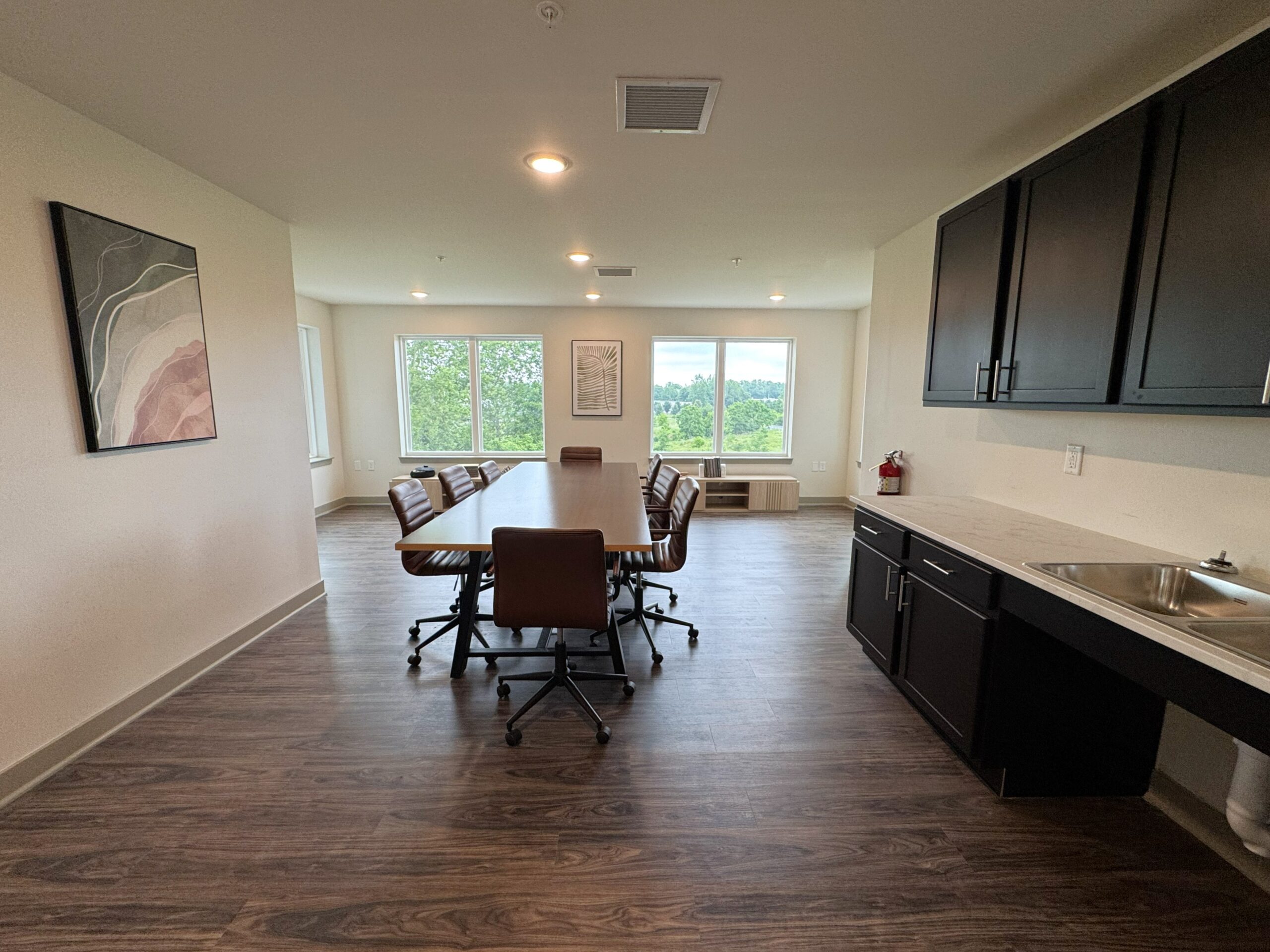 Conference Room (4)